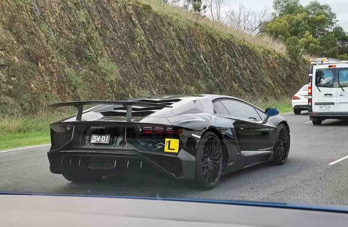 Lamborghini nera